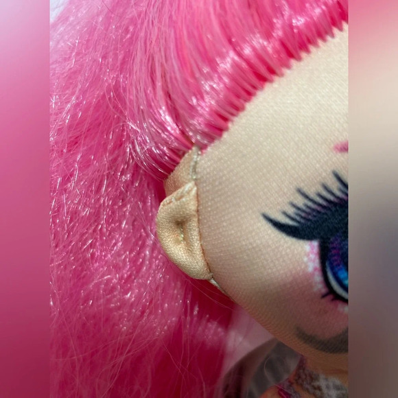 5/$25
Na Na Na Surprise Teens Series 1 COCO VON SPARKLE Flamingo Doll 11" - Picture 7 of 13